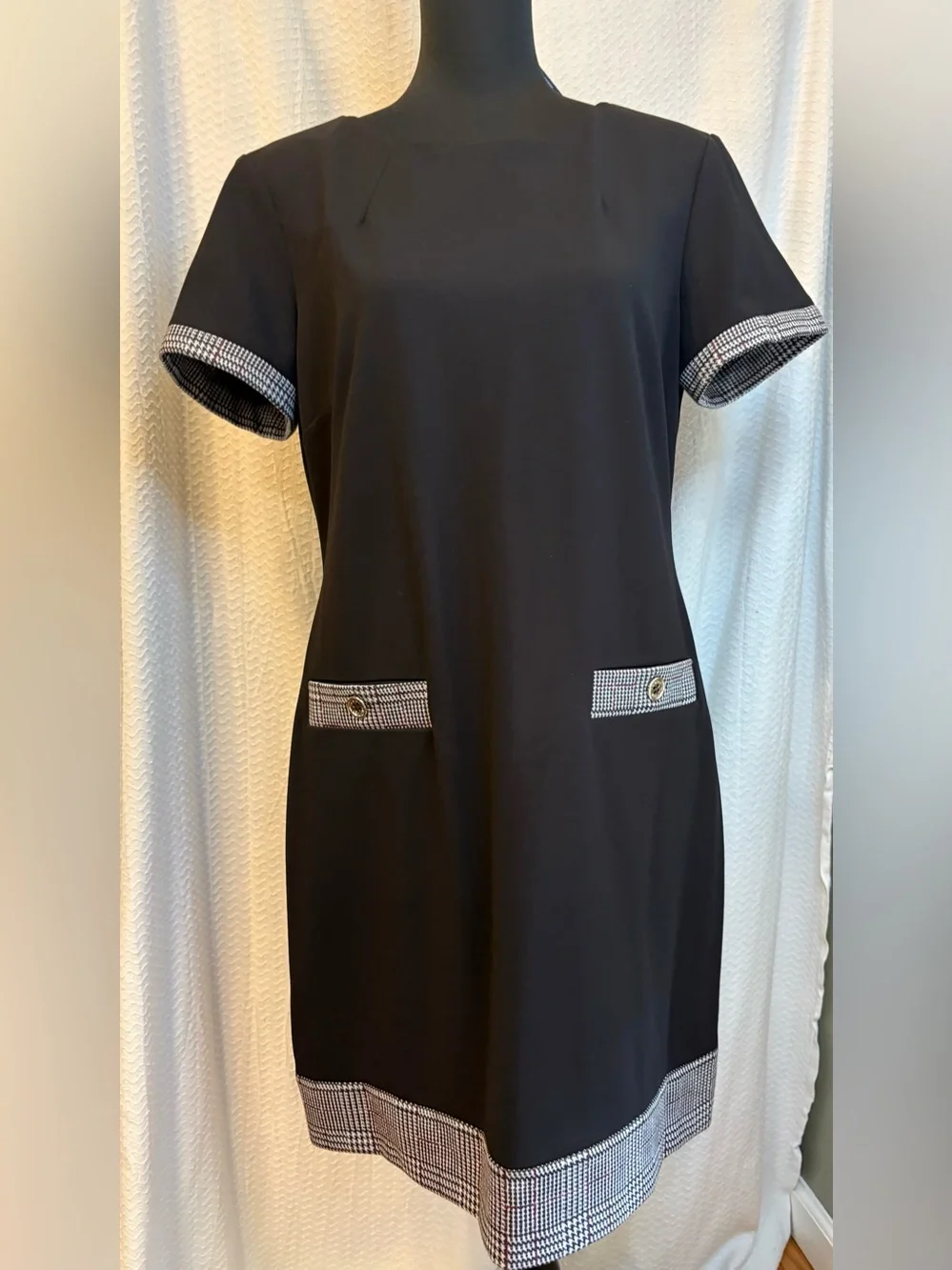 Tommy Hilfiger classic, office ready sheath dress.  NWT Size 12